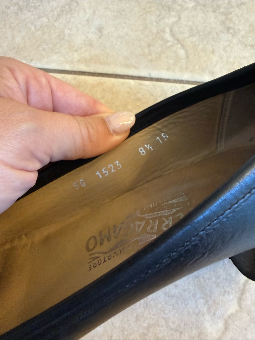 Salvatore Ferragamo Gancini Vintage Block Heel Loafers SG 1523 leather 8.5 - Picture 9 of 9
